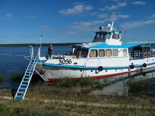 Motor vessel for sale