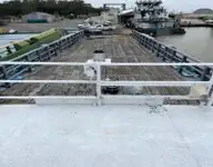 قارب طاقم للبيع