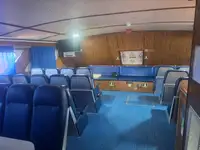 سفينة إمداد للبيع