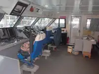 سفينة العبارة للبيع