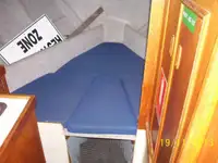 قوارب العمل للبيع