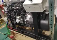 قوارب العمل للبيع