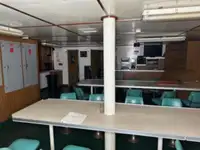 زورق السحب للبيع