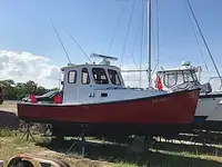 سفينة تجهيز الأسماك للبيع