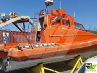 قوارب العمل للبيع