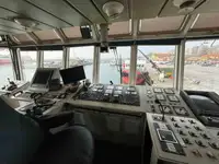 زورق السحب للبيع