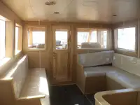 زورق السحب للبيع