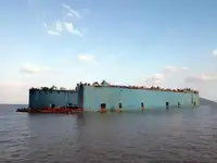 رصيف عائم للبيع