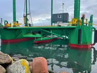 زورق السحب للبيع