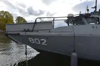 سفينة حربية للبيع