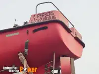 قارب نجاة للبيع