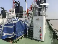 زورق السحب للبيع