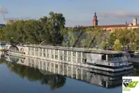 سفينه سياحيه للبيع