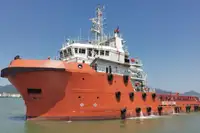 زورق السحب للبيع