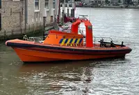 قارب مطاطي صلب للبيع