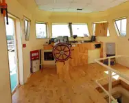 زورق السحب للبيع