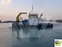 قوارب العمل للبيع