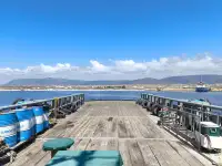 سفينة إمداد للبيع