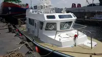 قارب إرشادي للبيع