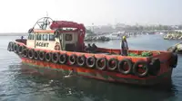 زورق السحب للبيع