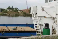 قوارب العمل للبيع